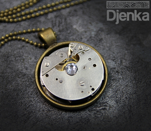 Steampunk pendant - Deryl